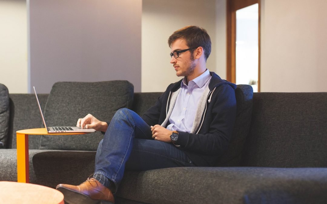 Cómo desarrollar y retener talentos en la empresa: estrategias para atraer y mantener a los mejores empleados