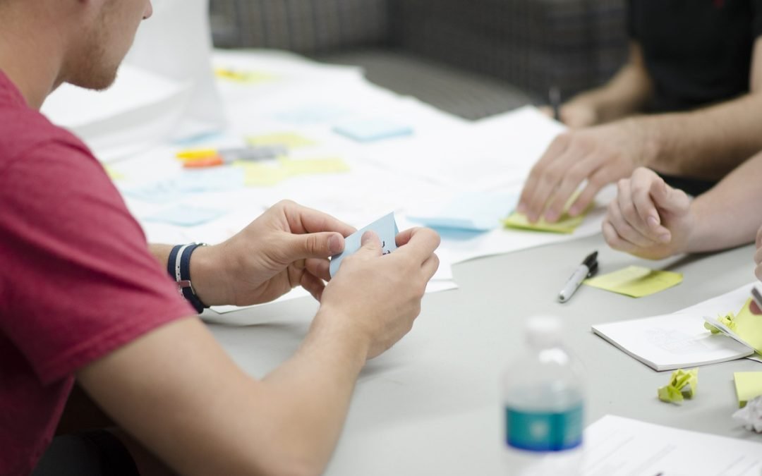 Cómo implementar una estrategia de upselling y cross-selling efectiva para aumentar el ticket promedio