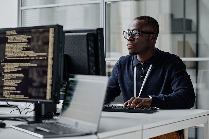 IBM se compromete a capacitar a 2 millones de personas en inteligencia artificial