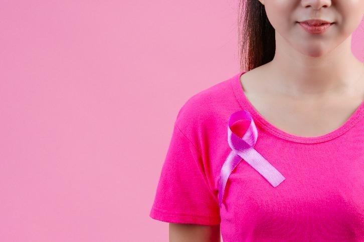 Densidad mamaria, el factor de riesgo silencioso que podría enmascarar el cáncer de mama en el 50% de las mujeres.