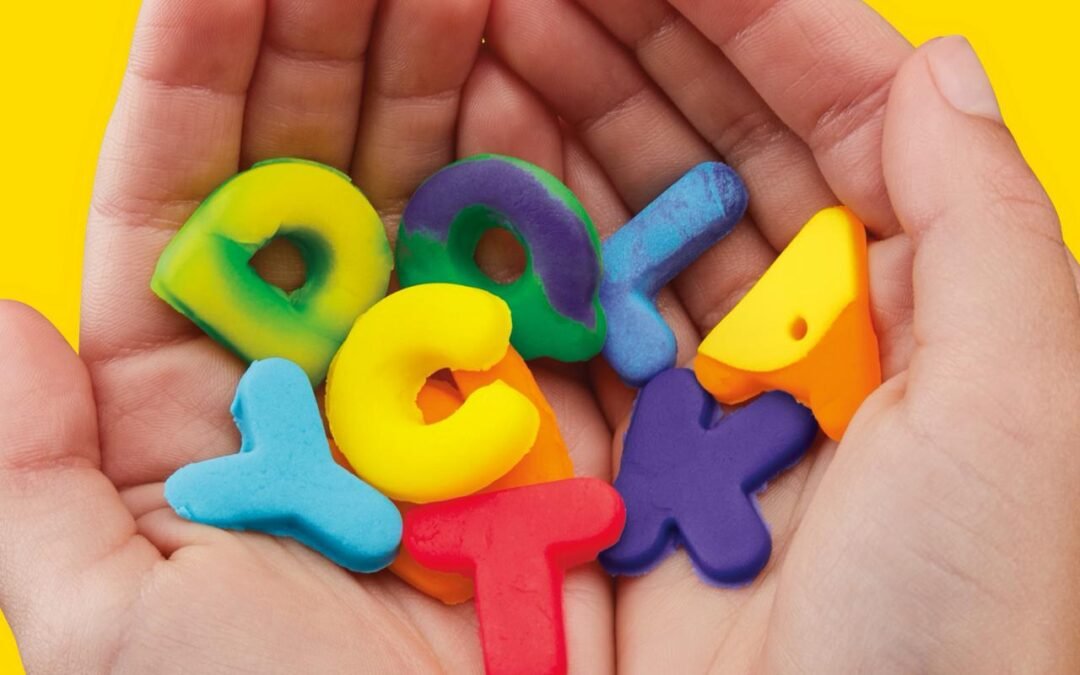 Especialistas recomiendan el juego creativo como herramienta clave para el regreso a clases de niños y niñas