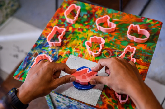 El motor creativo de Colombia: Las industrias culturales aportan $20,8 billones a Bogotá y aceleran su expansión digital